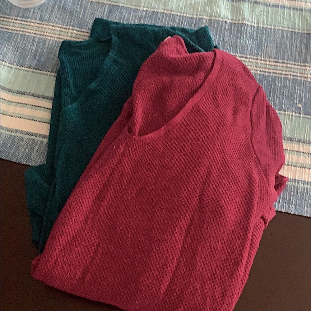 Old navy long sleeve sweaters (2) green blue & red